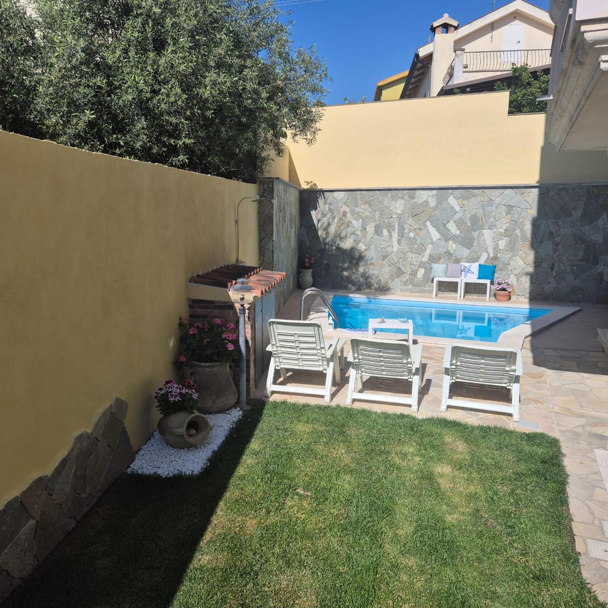 Exclusive Use Swimming Pool Available From June To September Cagliari